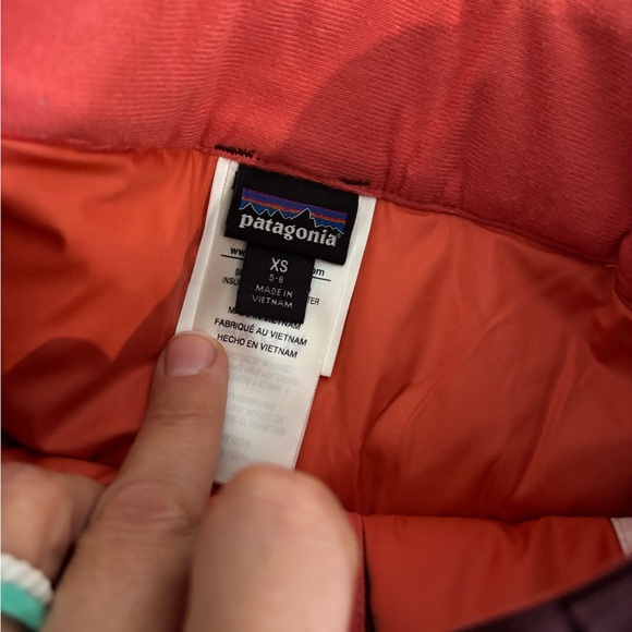 Kids size XS 5/6 Patagonia snow pants - Picture 4 of 7
